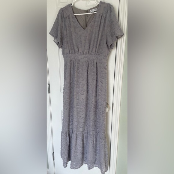 Piper & Scoot Textured Maxi Dress Size L - Picture 3 of 8